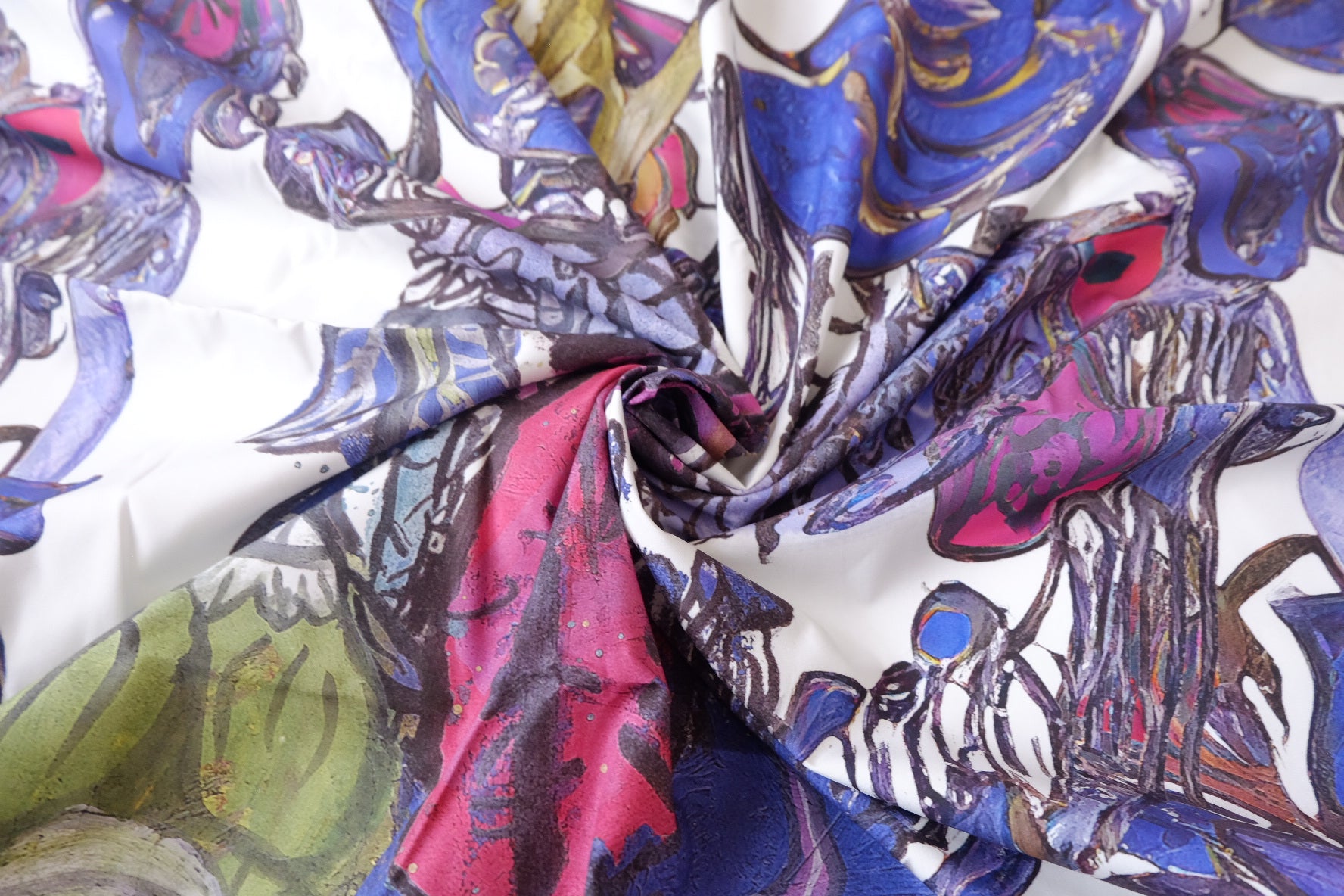 Abstract Bloom High-Density Cotton Poplin, 2.2 Yards
