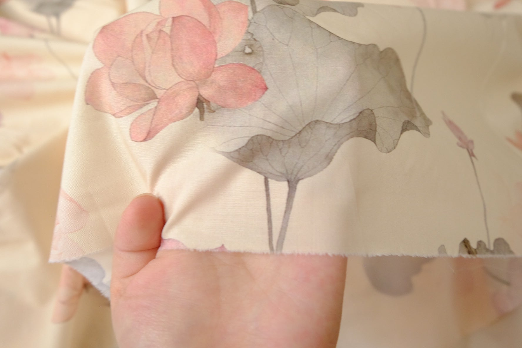Soft Lotus Print 60s Cotton Poplin (3.3 Yards)