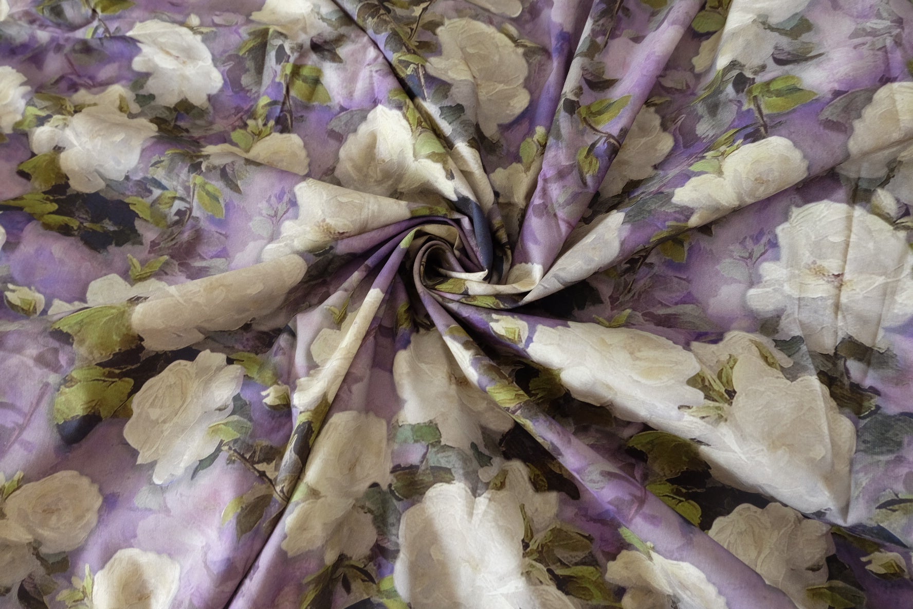 Painterly White Rose 60s Cotton Poplin Fabric - Per Meter