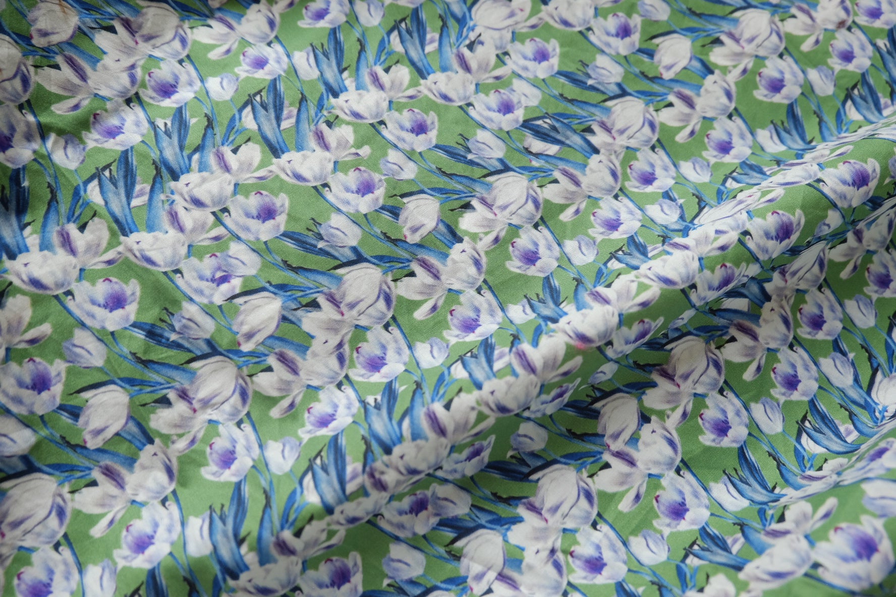 Bold Floral Cotton Poplin, Lightweight 80s, 1.3 Yards