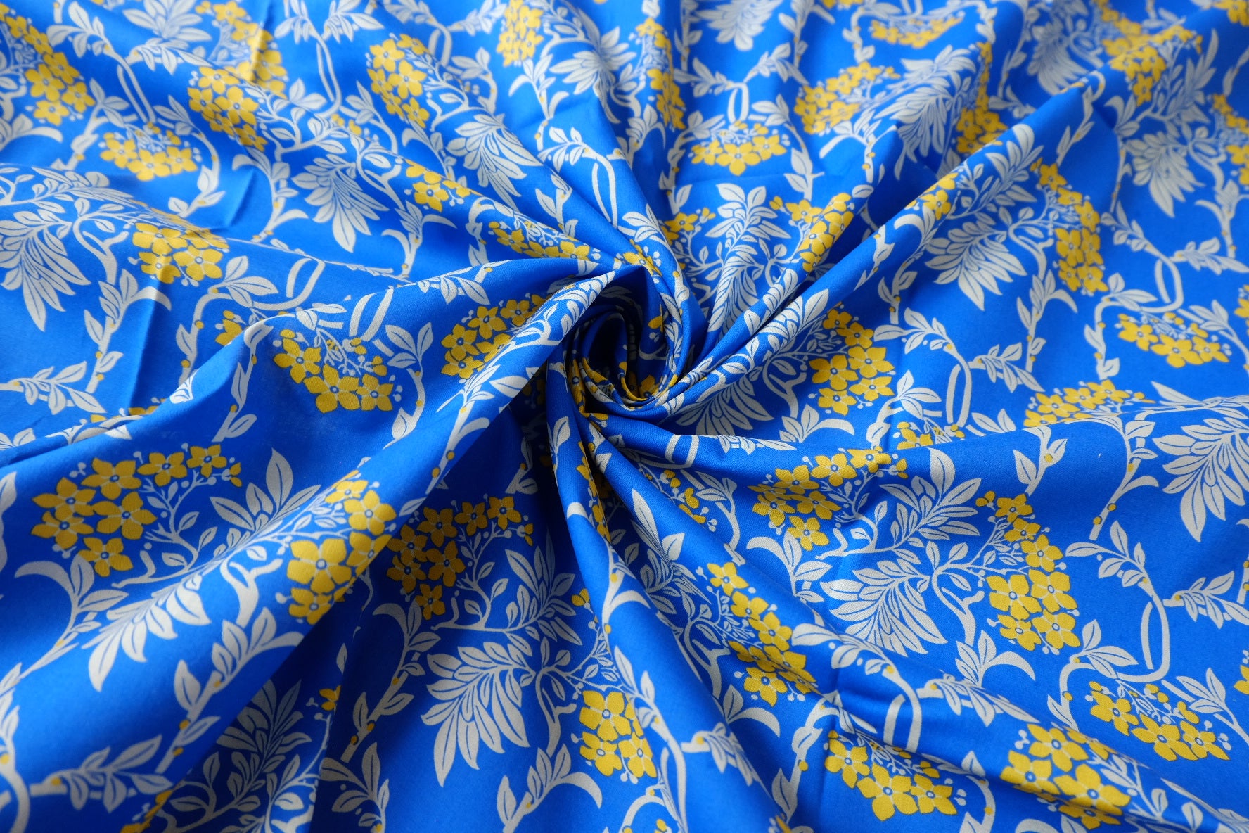 Blue Floral Silky Cotton Lawn Fabric - 2.19 yd