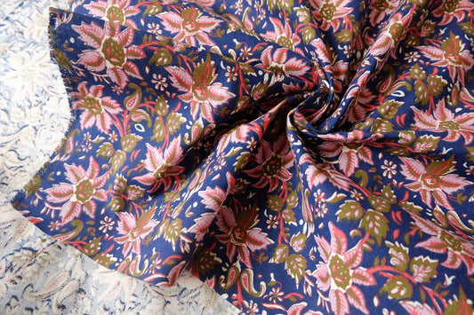 Navy Paisley Floral 6 oz Cotton Canvas — 2.19 yd