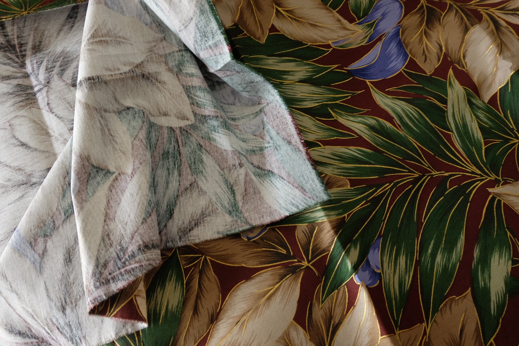 Vintage Tropical Floral Cotton Fabric – 3.3 yd
