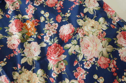 Navy Vintage Rose Garden 40s Cotton Poplin Floral Fabric – 3.3 yd