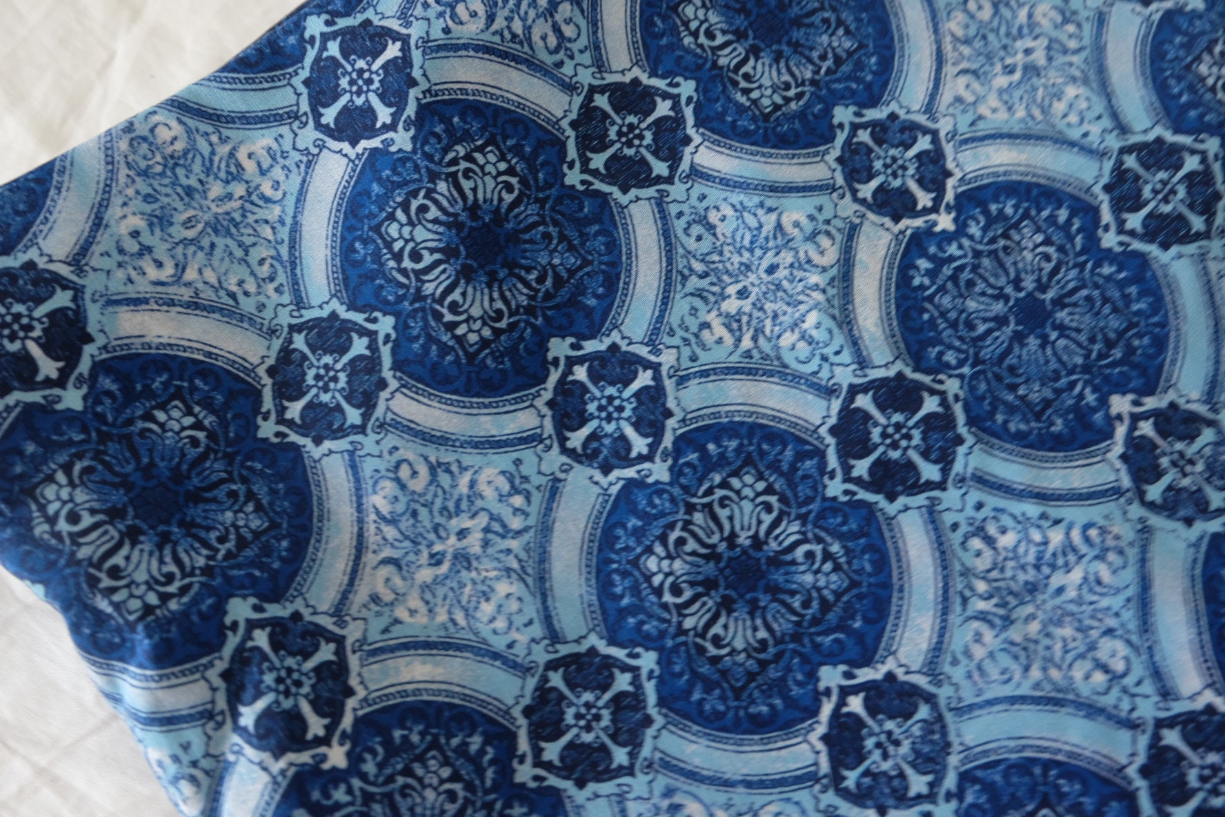 Blue Tile 60s Lightweight Cotton Poplin Fabric - 2.2 yd