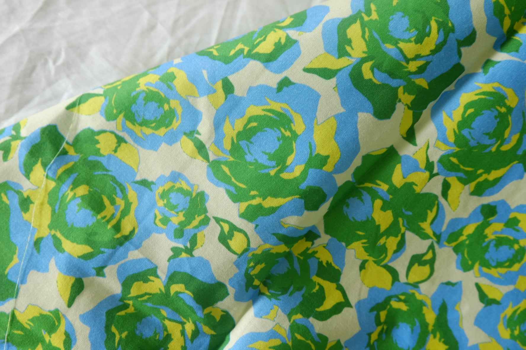 Blue Green Rose 60s Cotton Poplin Fabric – 3.3 Yards
