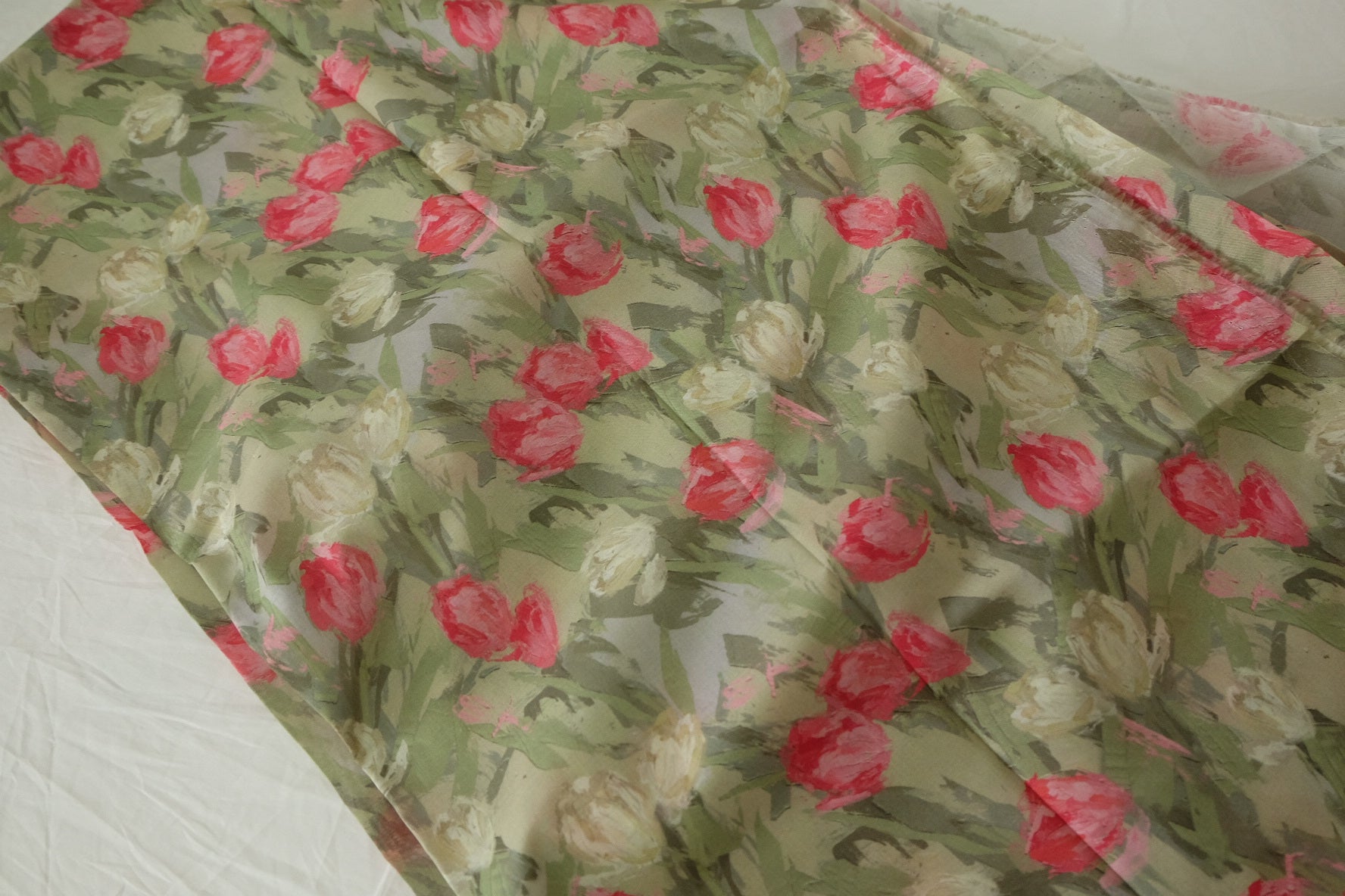 Painterly Tulip Cotton Fabric - 3.3 yd