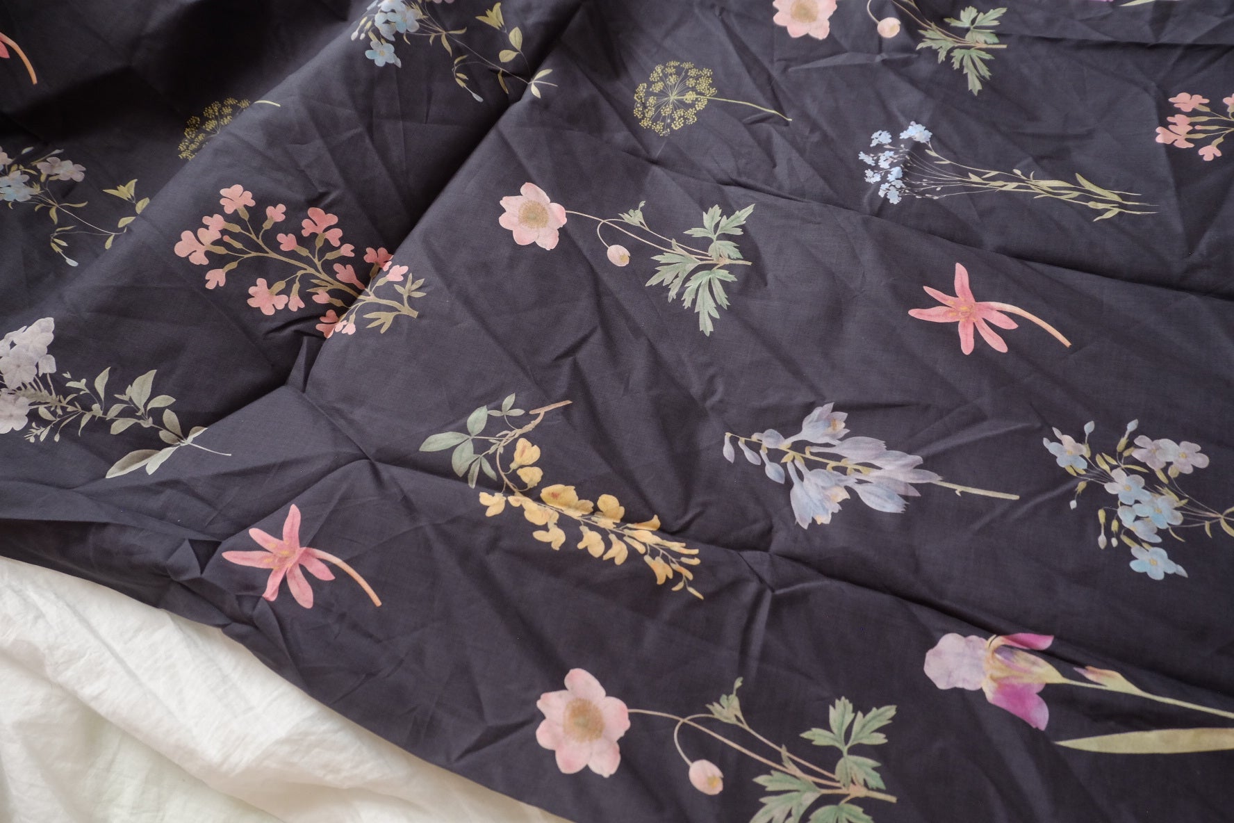 Dark Botanical Cotton Lawn Fabric - 2.73 yd
