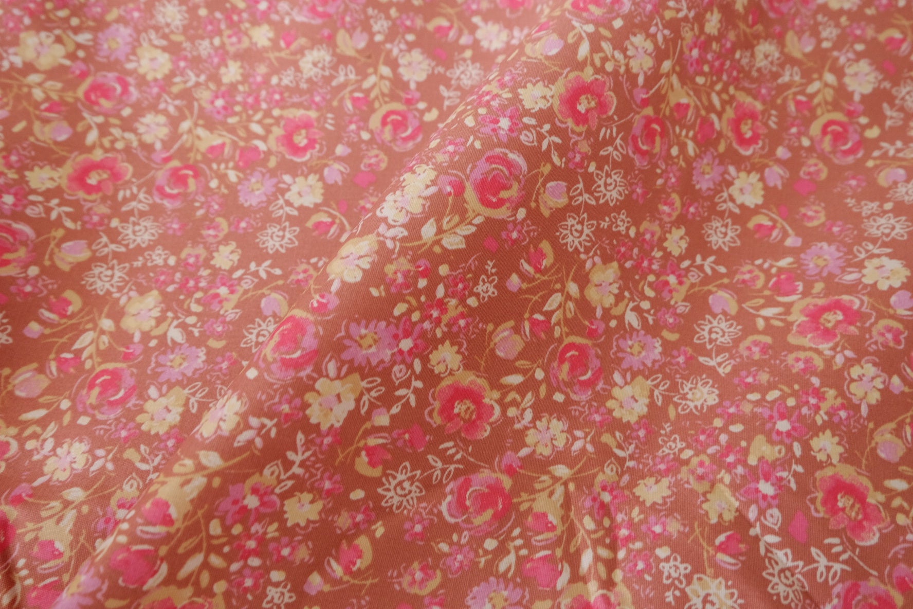 Vintage Pink Floral Cotton Twill-Look Fabric – 2.2 yd