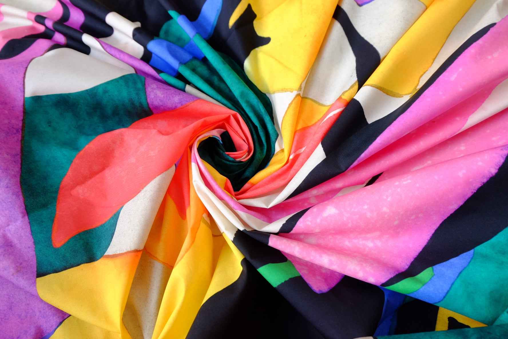 Bold Abstract High-Density Cotton Lawn Fabric - 2.19 yd