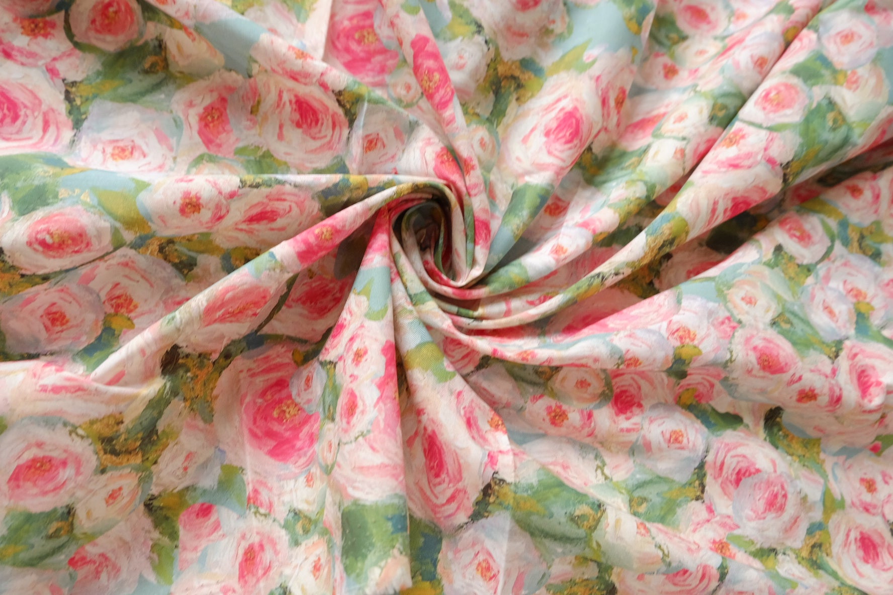 Painterly Rose Garden Cotton Lawn Fabric - 3.28 yd