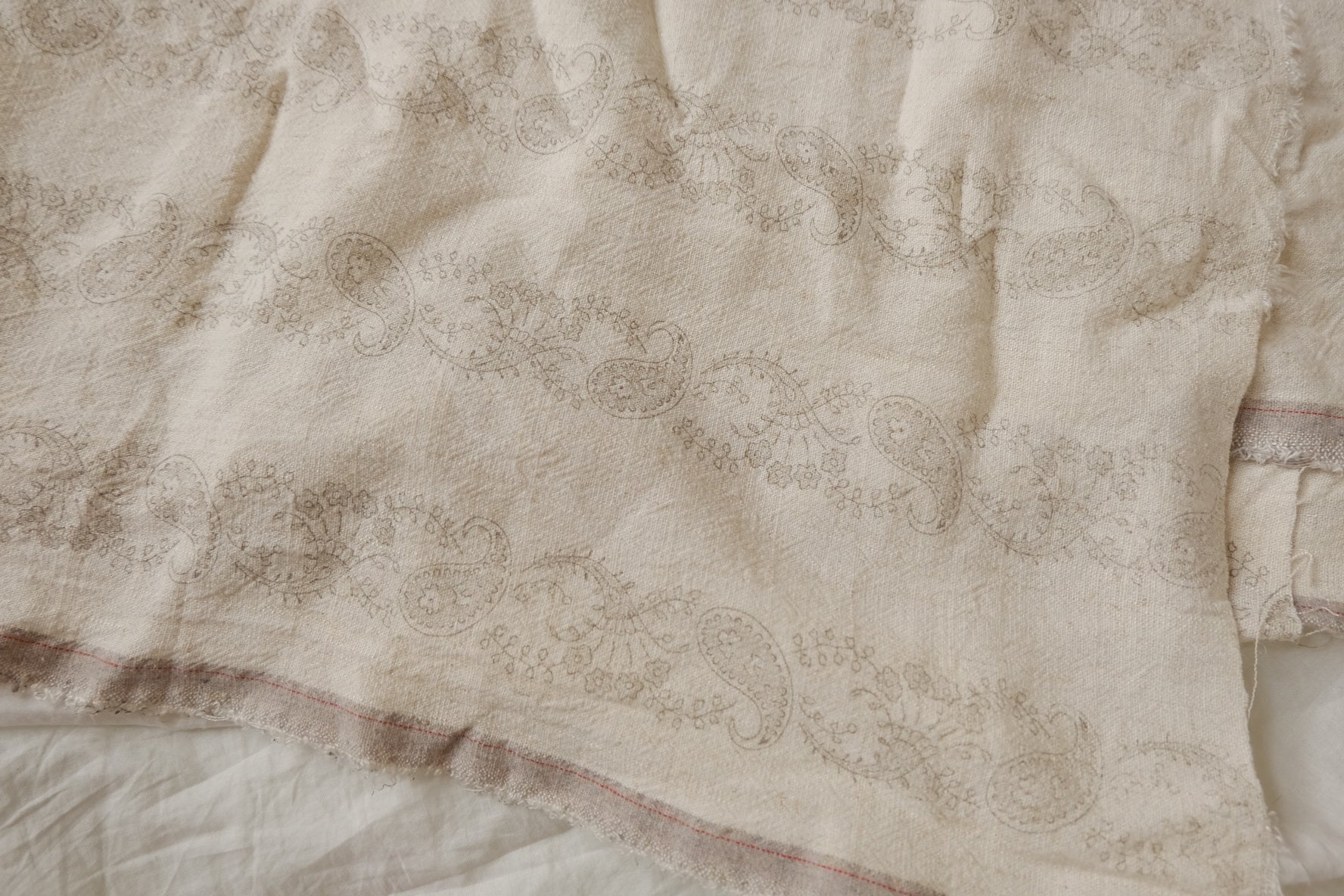 Subtle Paisley Washed Linen Fabric – Soft, Understated Summer Textile (2.19 yards)
