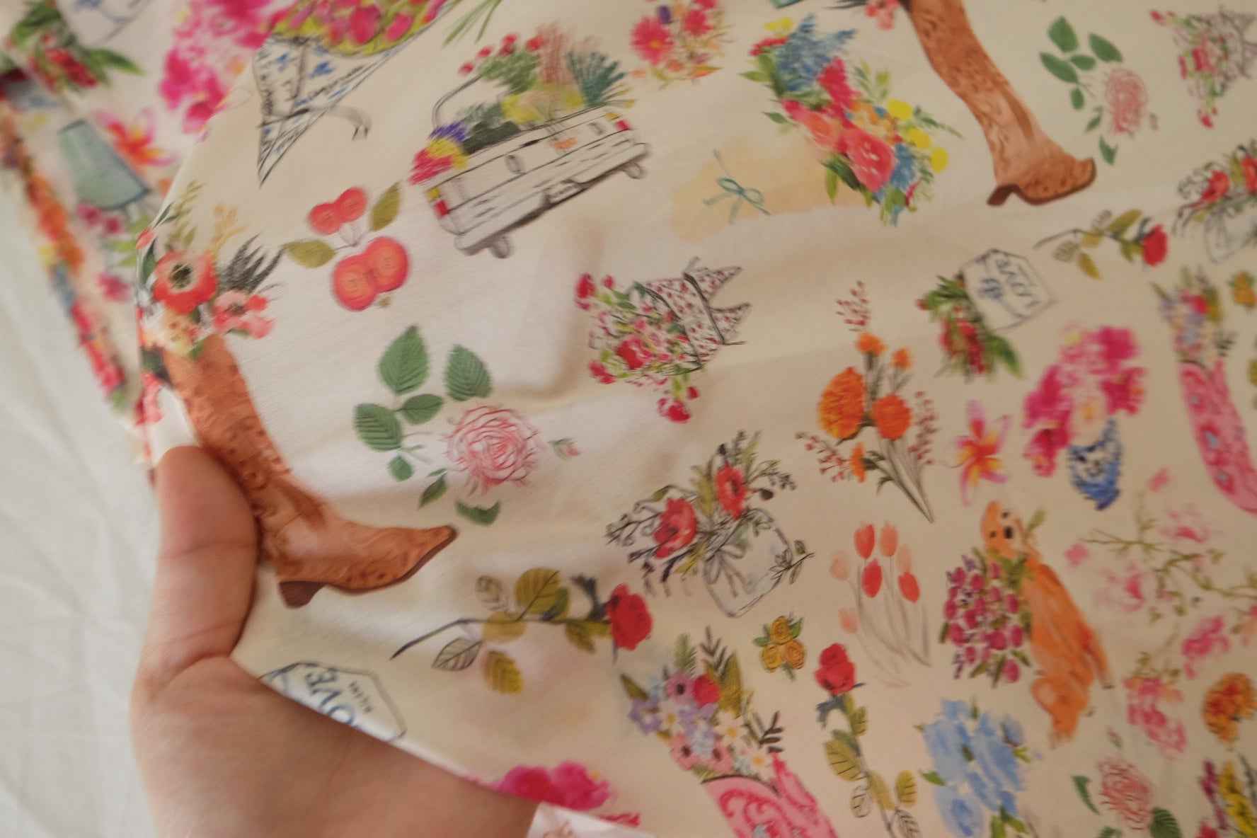 Vintage Illustration Floral Cotton Poplin –1.64 yd