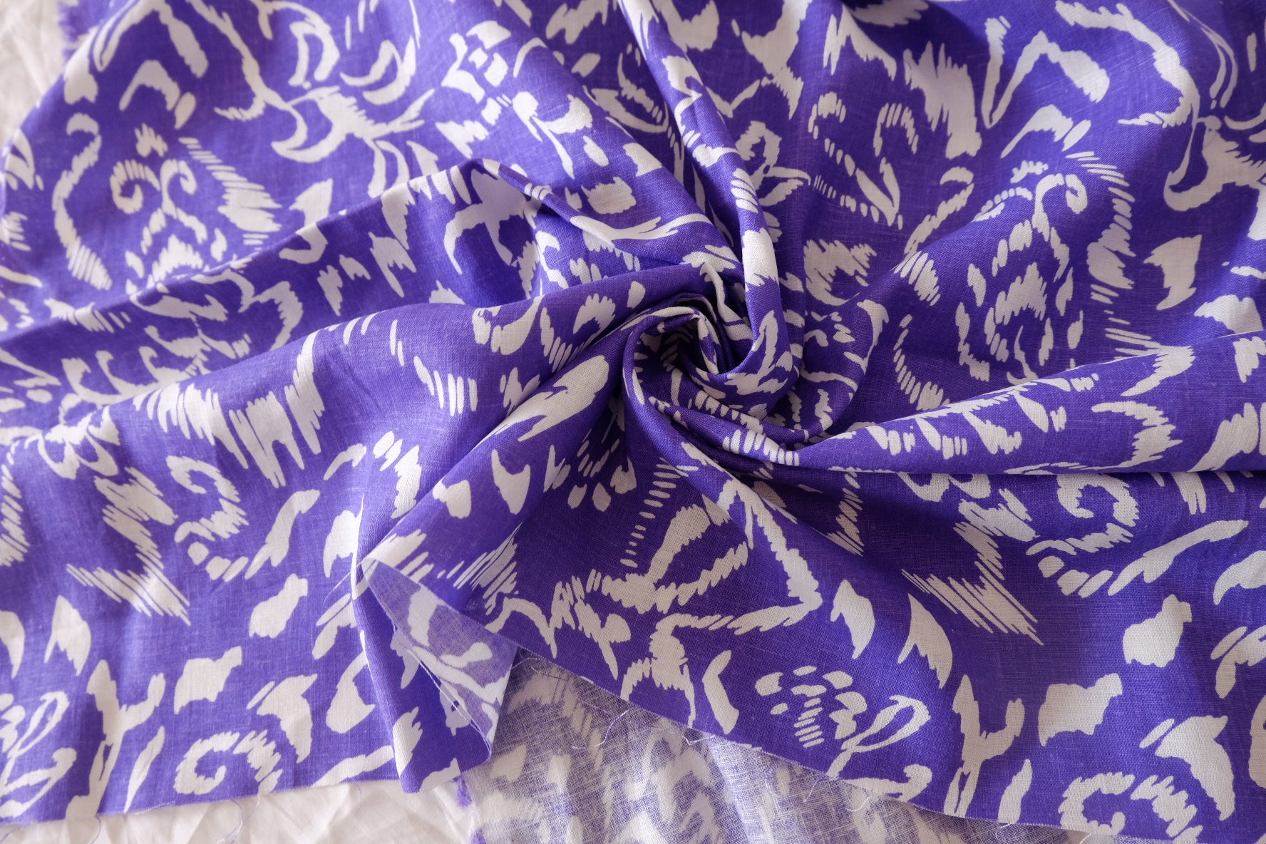 Violet Damask Cotton Linen – 2.19 yd