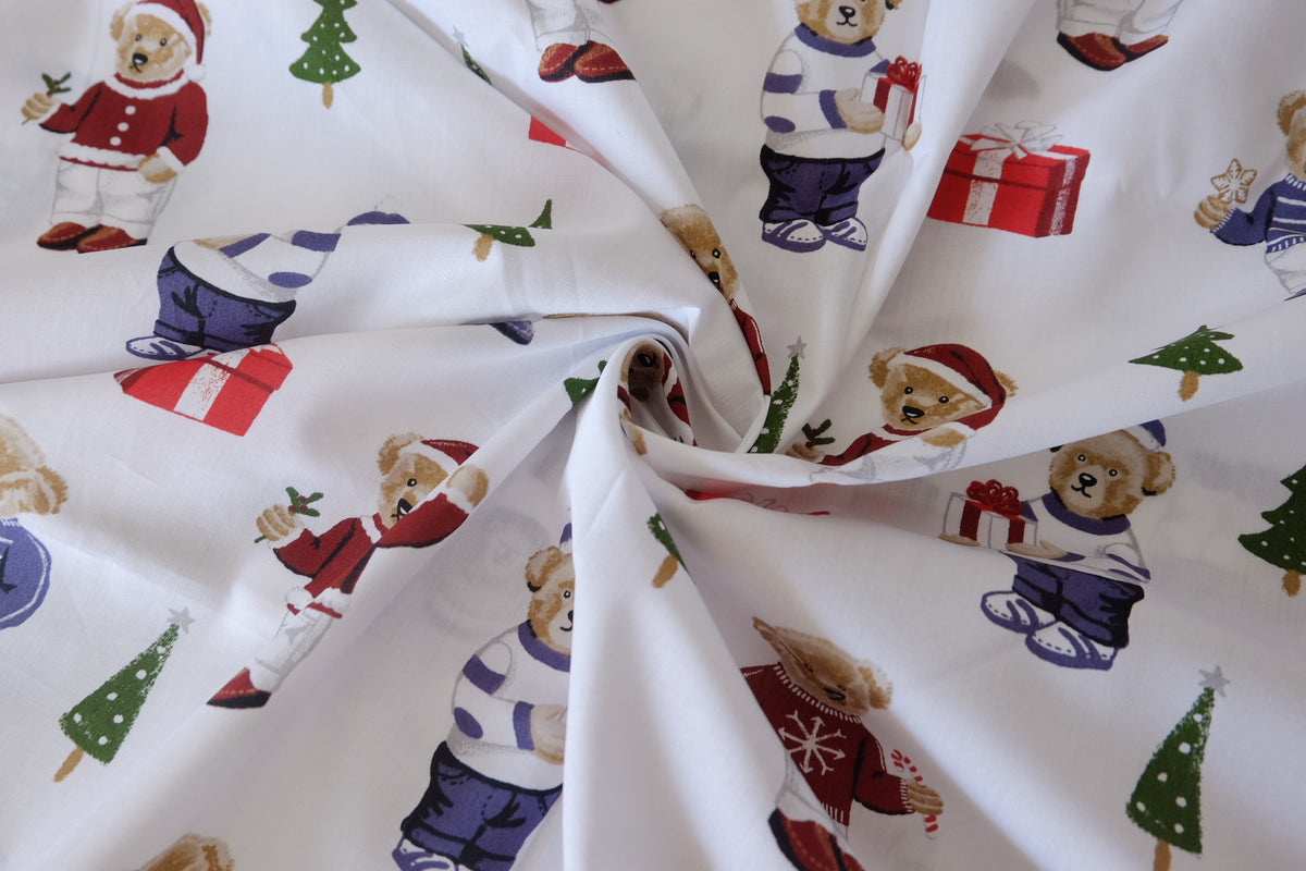Christmas Teddy Bears Cotton Poplin – 1.64 yd