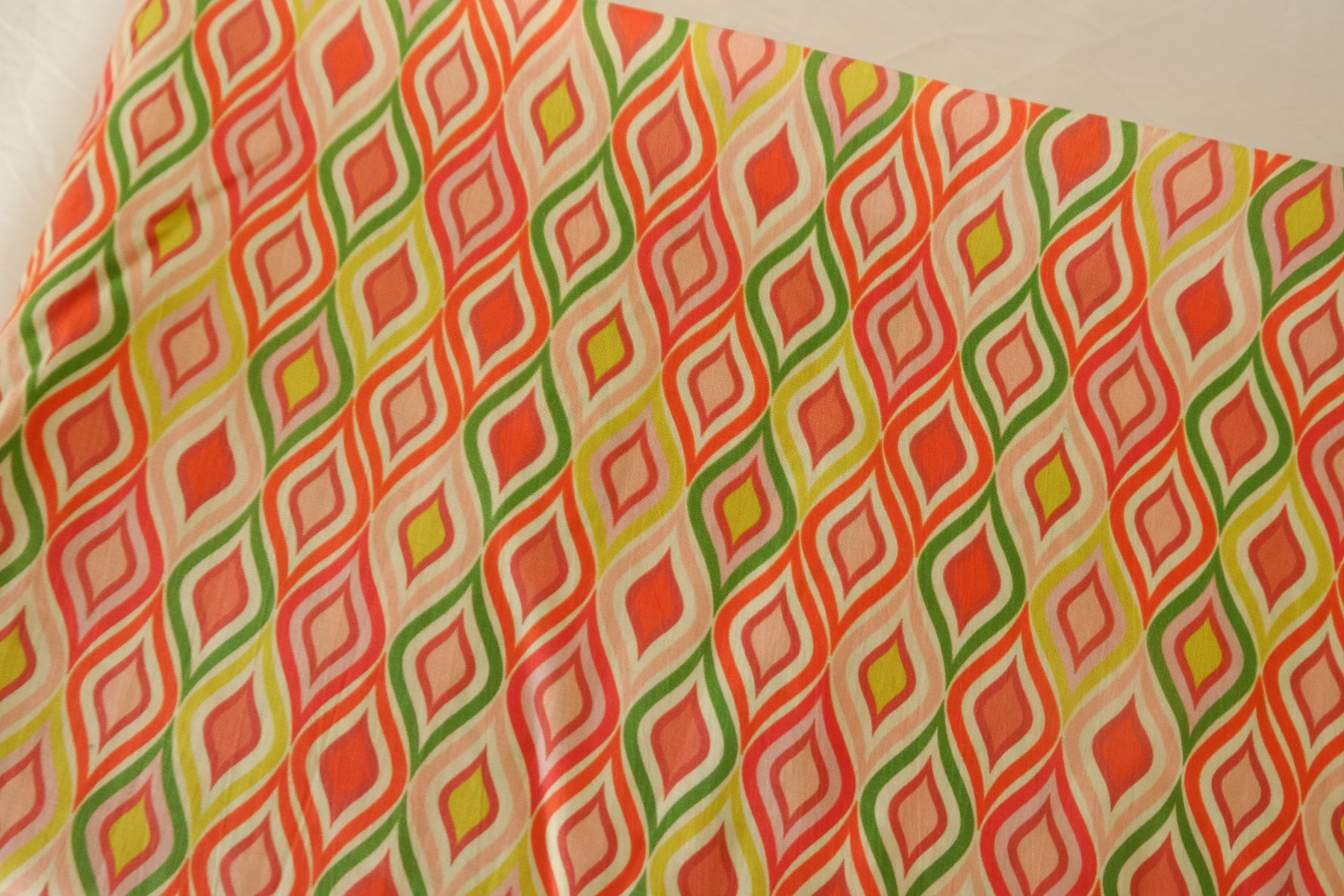 Retro Diamond Cotton Lawn — 1.64 yd
