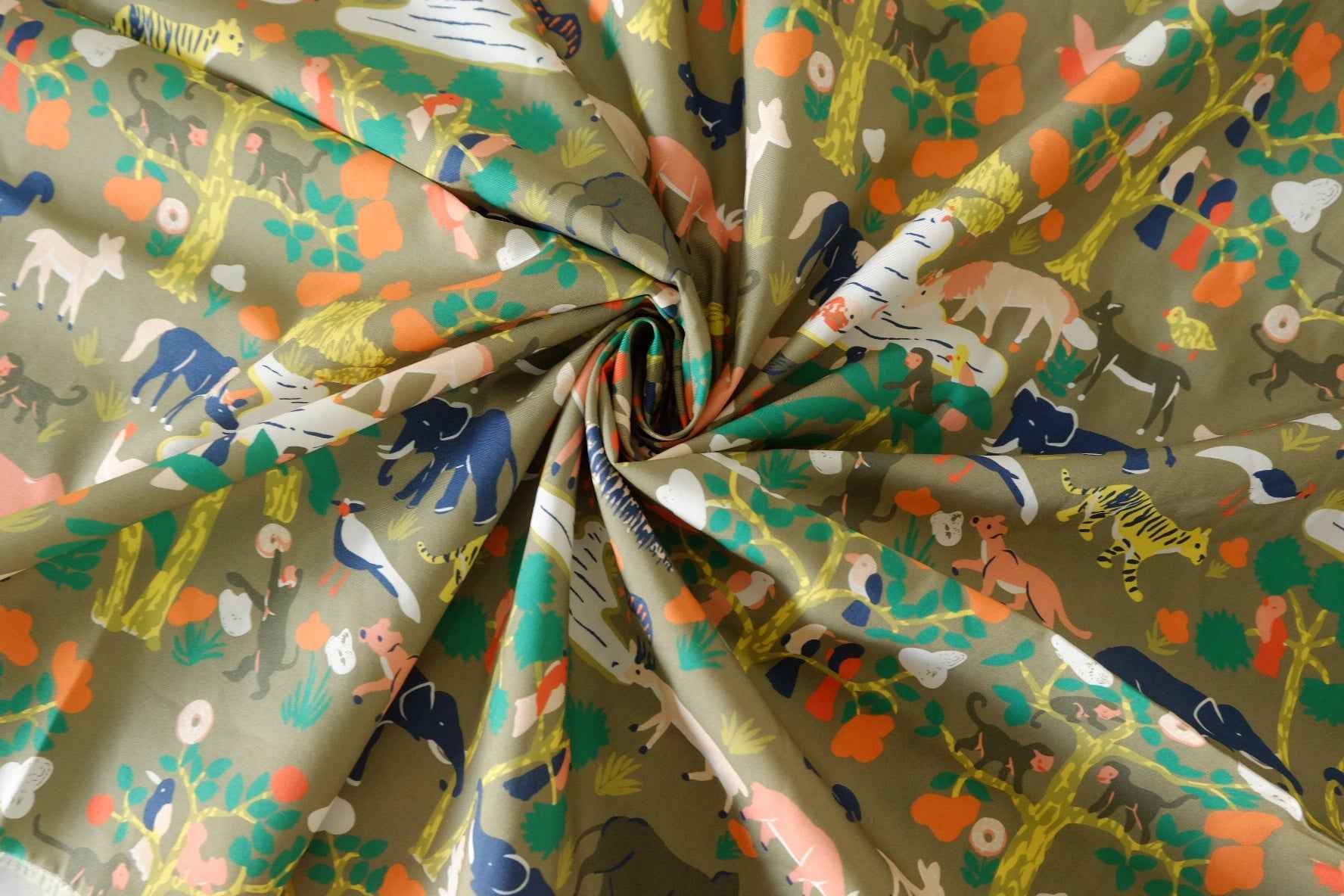 Animal Garden 60s Cotton Poplin Fabric – 2.2 yd