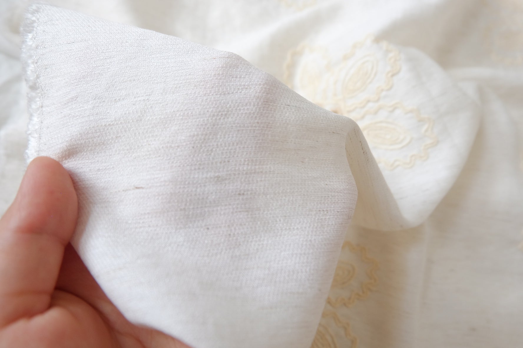 Ivory Embroidered Tencel Linen, 2.2 Yards