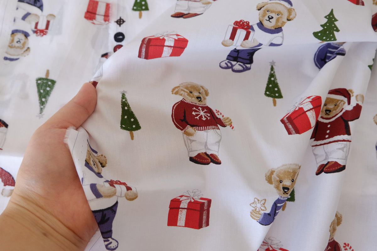 Christmas Teddy Bears Cotton Poplin – 1.64 yd