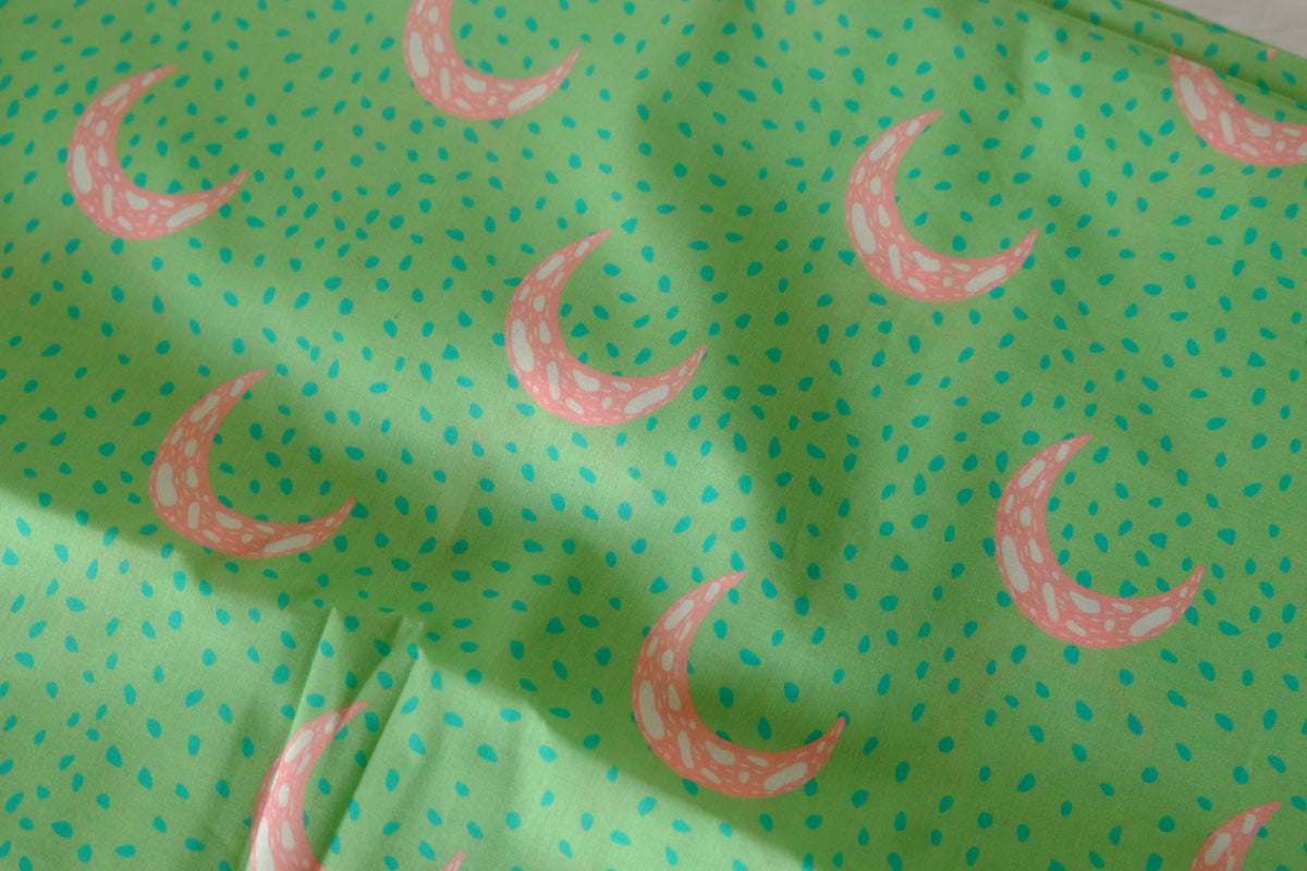 Pink Moons on Apple Green – Fine Cotton Lawn – 3.2 yd