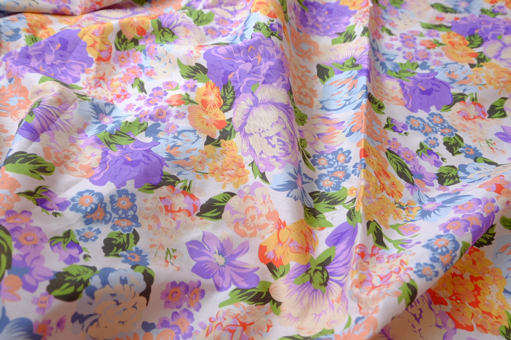 Pastel Garden Floral Silky 80s Cotton Lawn — 3.28 yd