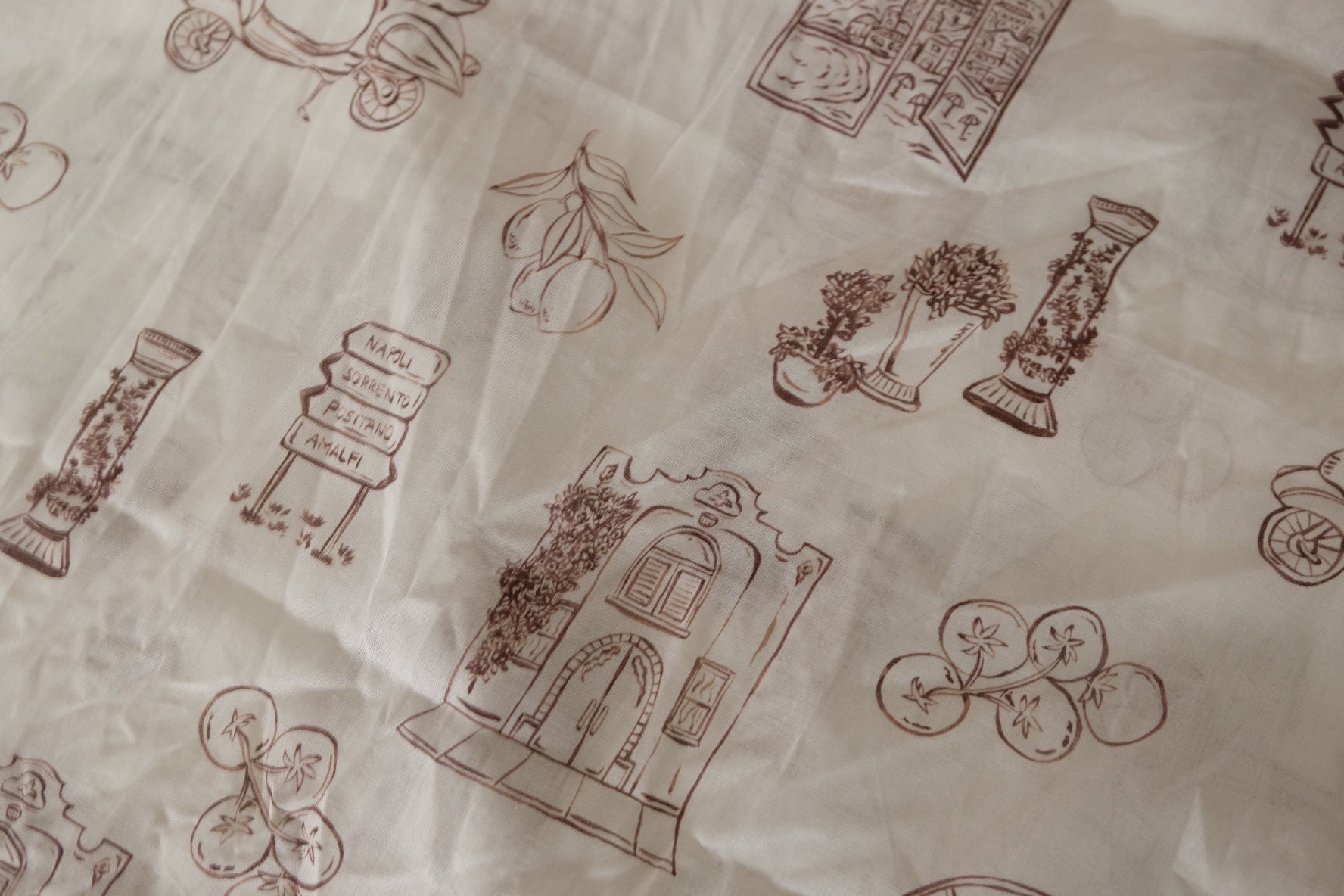 Italian Sketch Print Ultra-Light Cotton Fabric - 2.3 yd