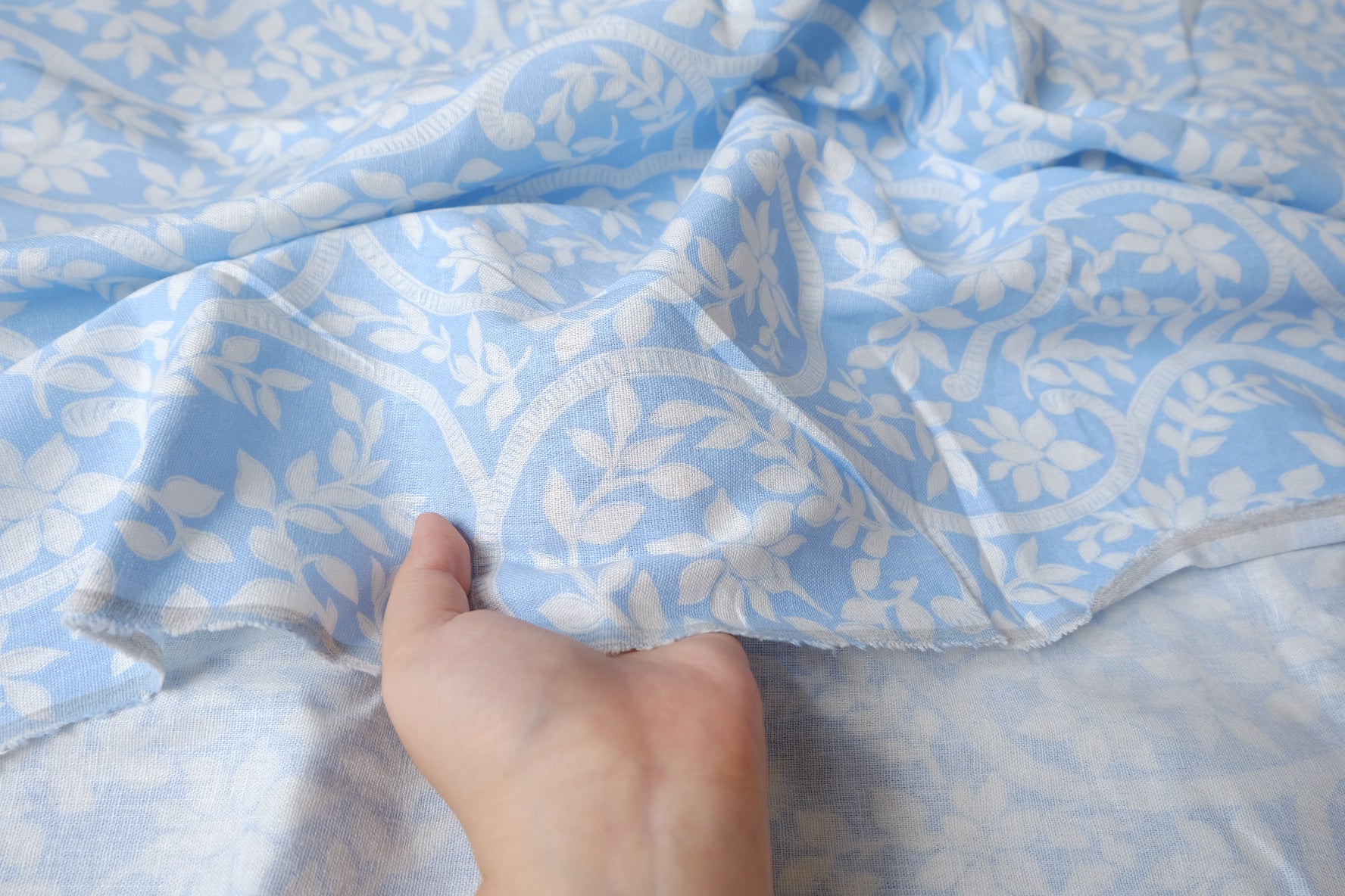 Sky Blue Vine Motif Structured Cotton Linen — 1.64 yd