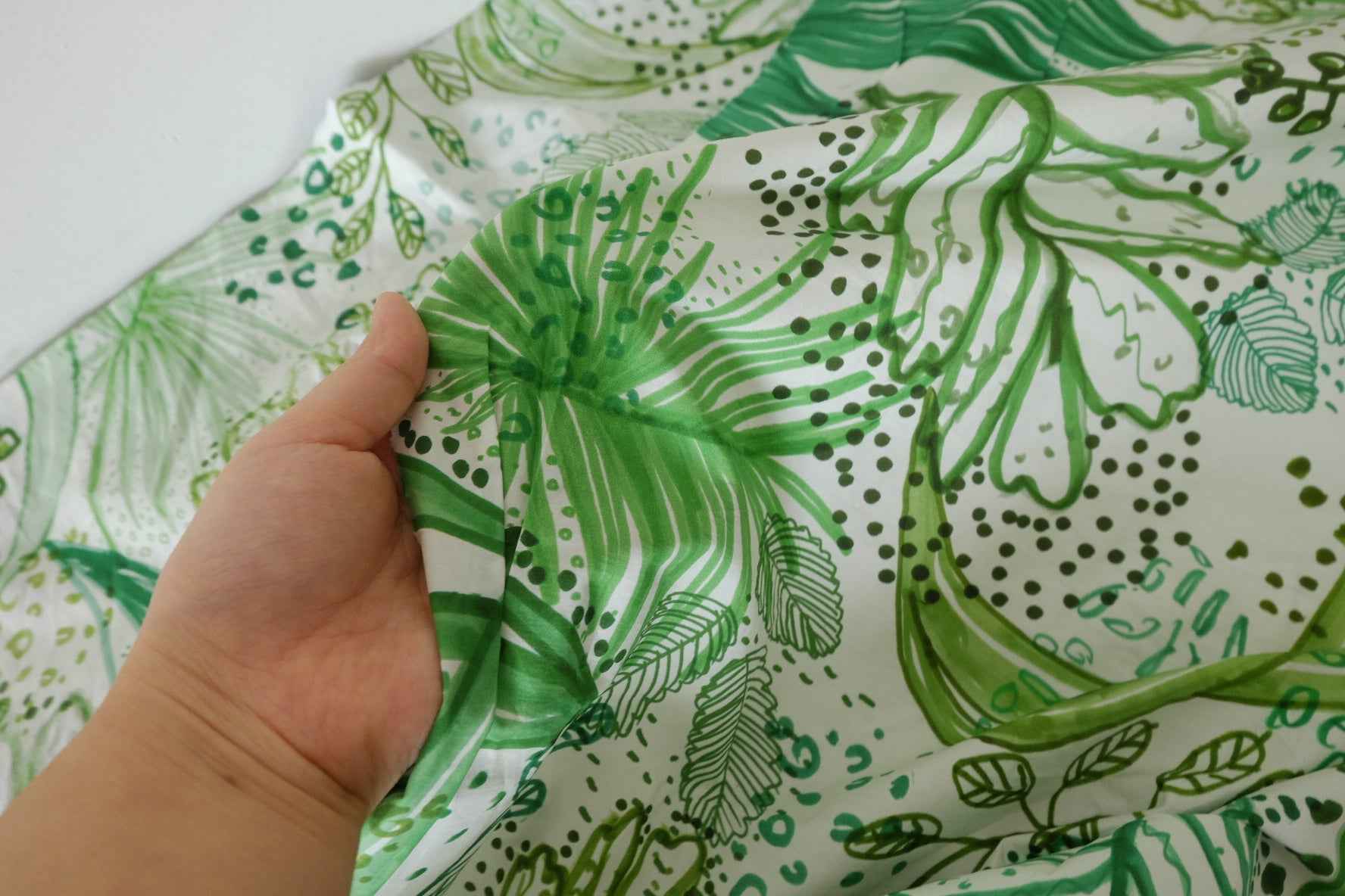 Green Botanical Sketch Cotton Poplin Fabric – 3 yd