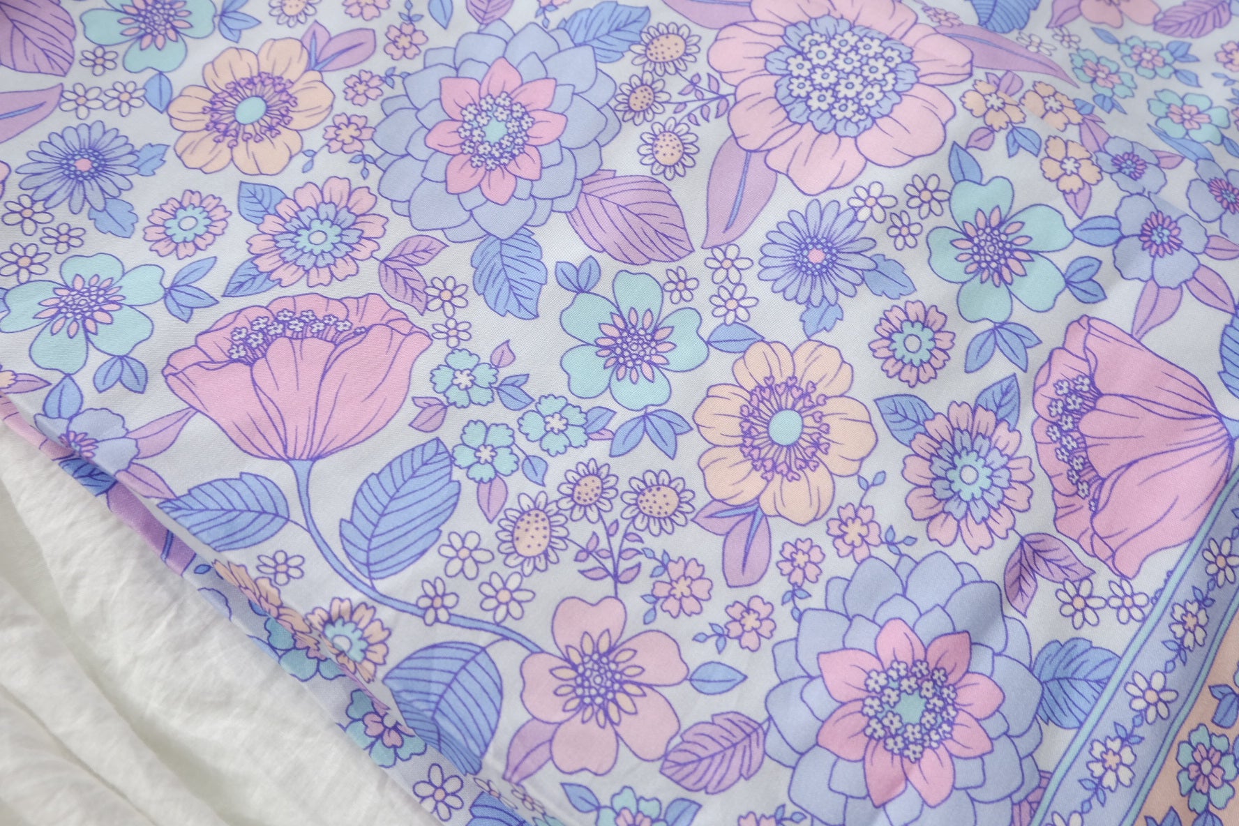 Double Border Floral Rayon Fabric in Soft Pastels, 3.3 Yards