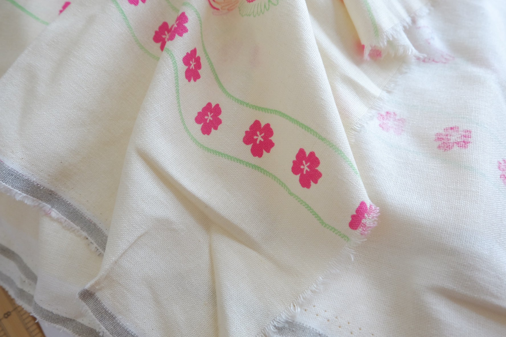 Bird Border Linen Cotton Placement Fabric - 2.19 yd
