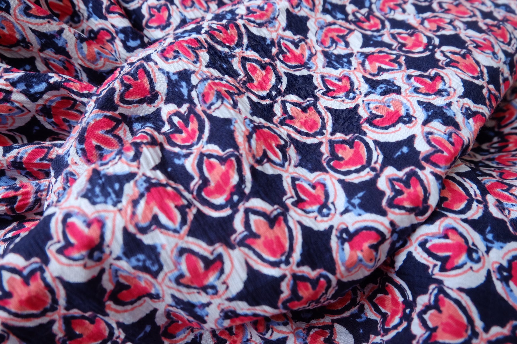 Red & Navy Geometric Textured Cotton Linen — 2.19 yd