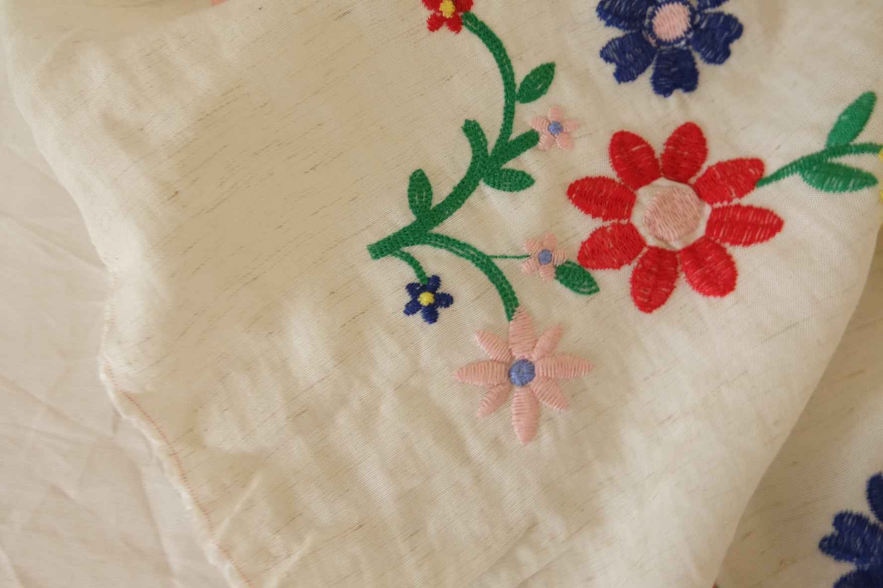 Embroidered Border Linen-Lyocell Blend Fabric – Per Yard