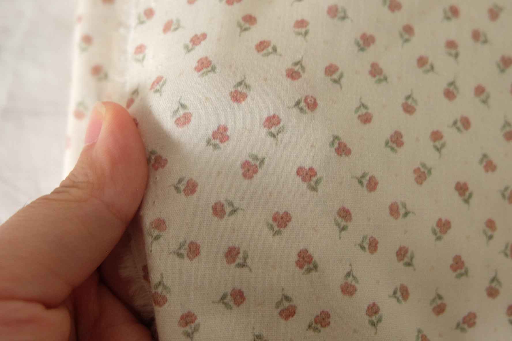 Tiny Floral Cotton Fabric – 2.2 Yards