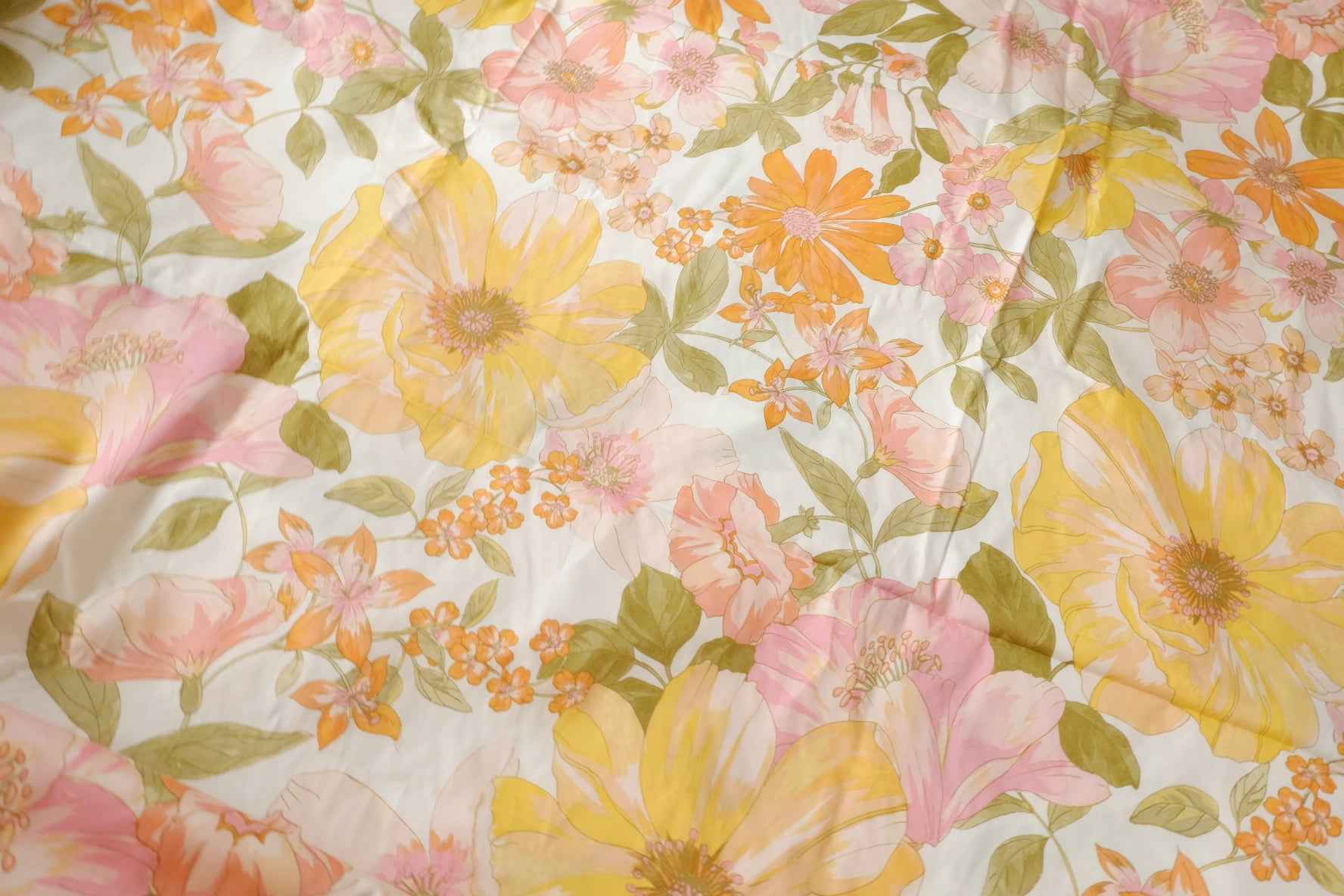 Bold Floral Cotton Poplin Fabric, Crisp Dress Weight, 3.28 Yards