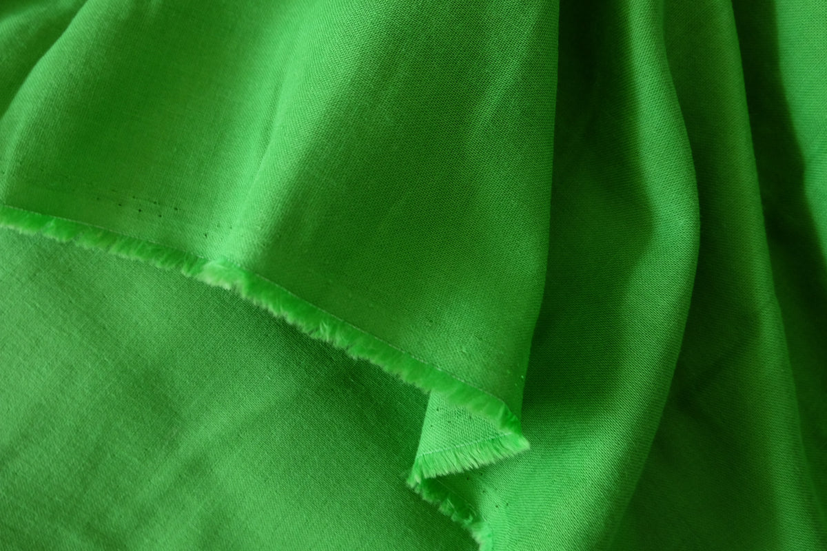 Fresh Meadow Green – Soft Cotton Double Gauze Fabric | 3.3 Yards