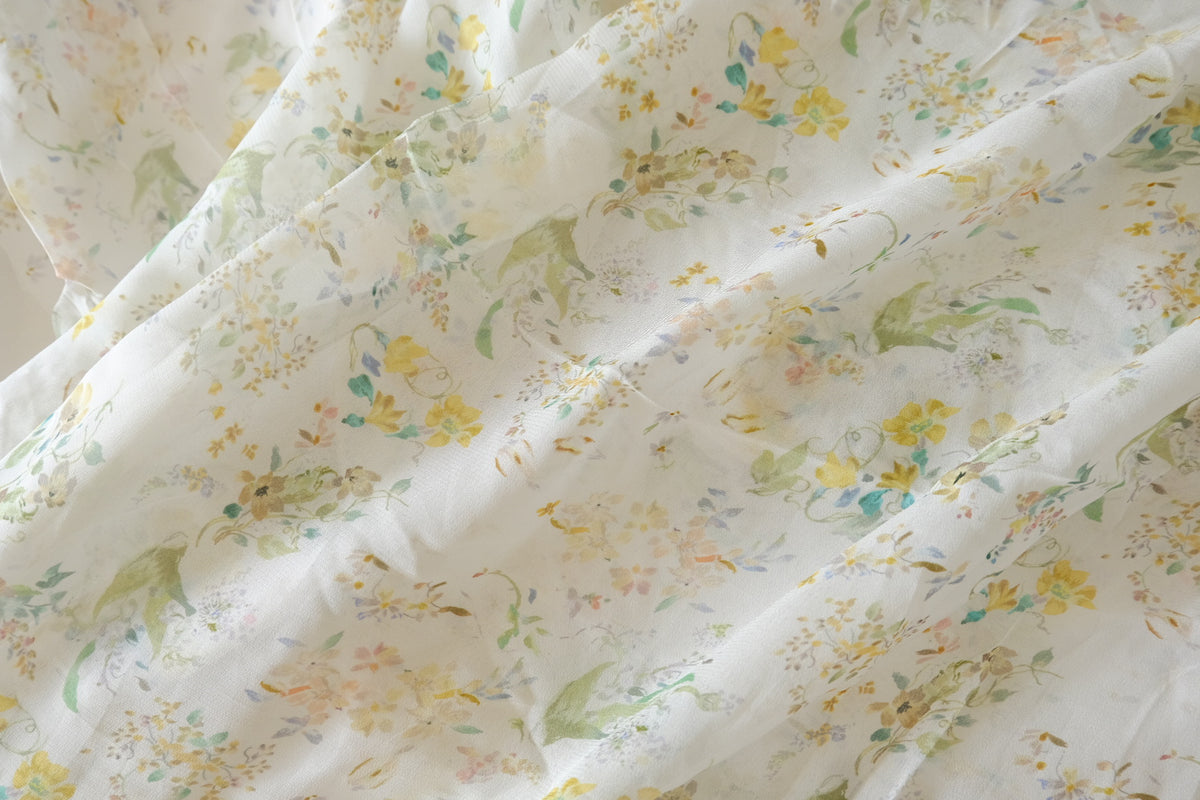 Spring Meadow – Delicate Floral Viscose Fabric – 3.28 yd