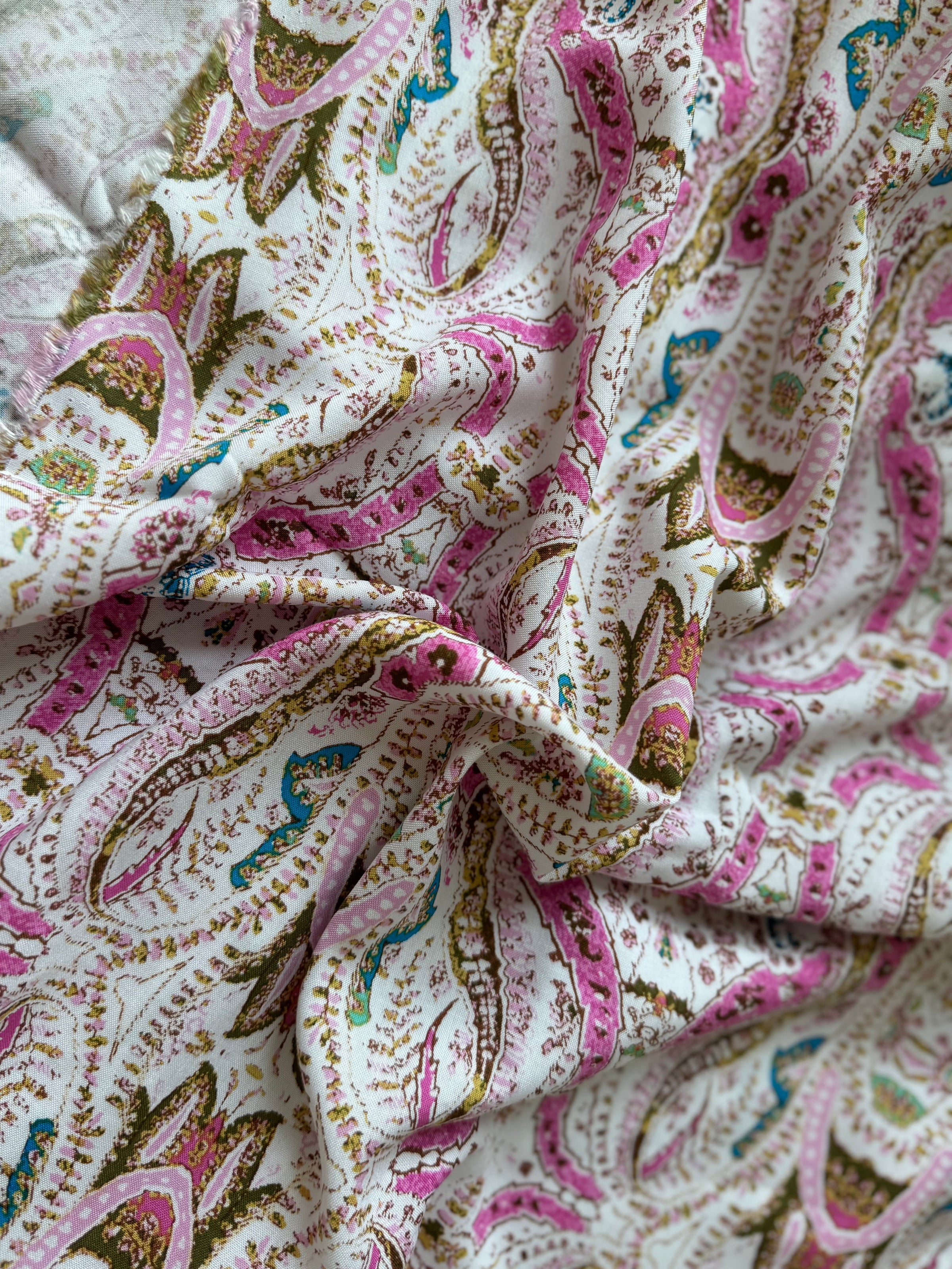 Pink Paisley Soft Rayon Challis Fabric — 3.28 yd