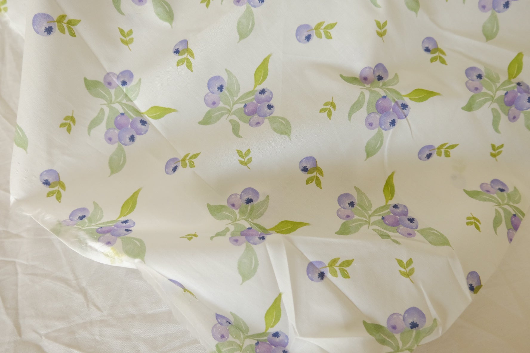 Summer Blueberry Sprig Print Cotton Lawn Fabric – 4.37 yd Piece