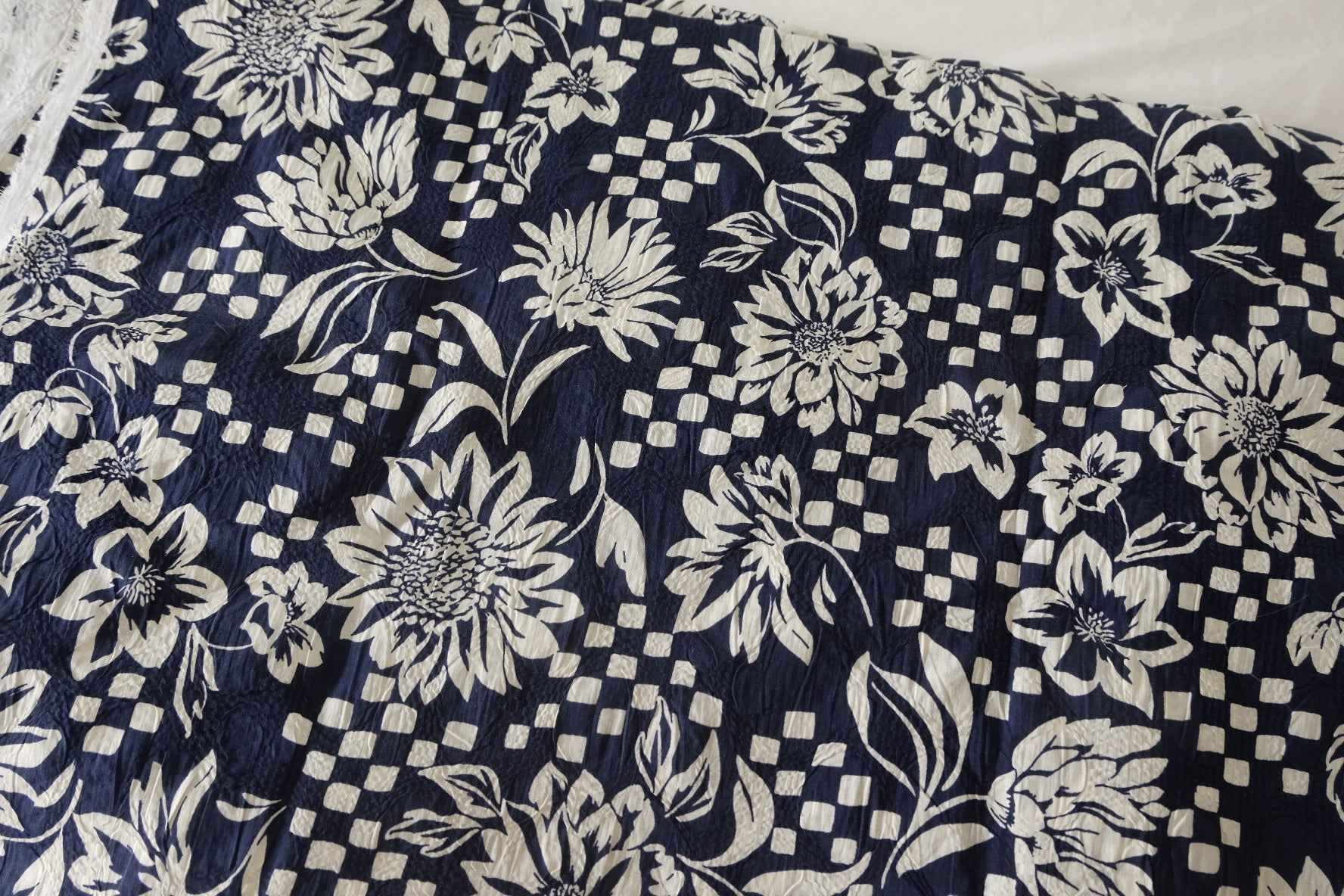 Textured Floral Salt-Shrink Cotton Fabric – 1.6 yd