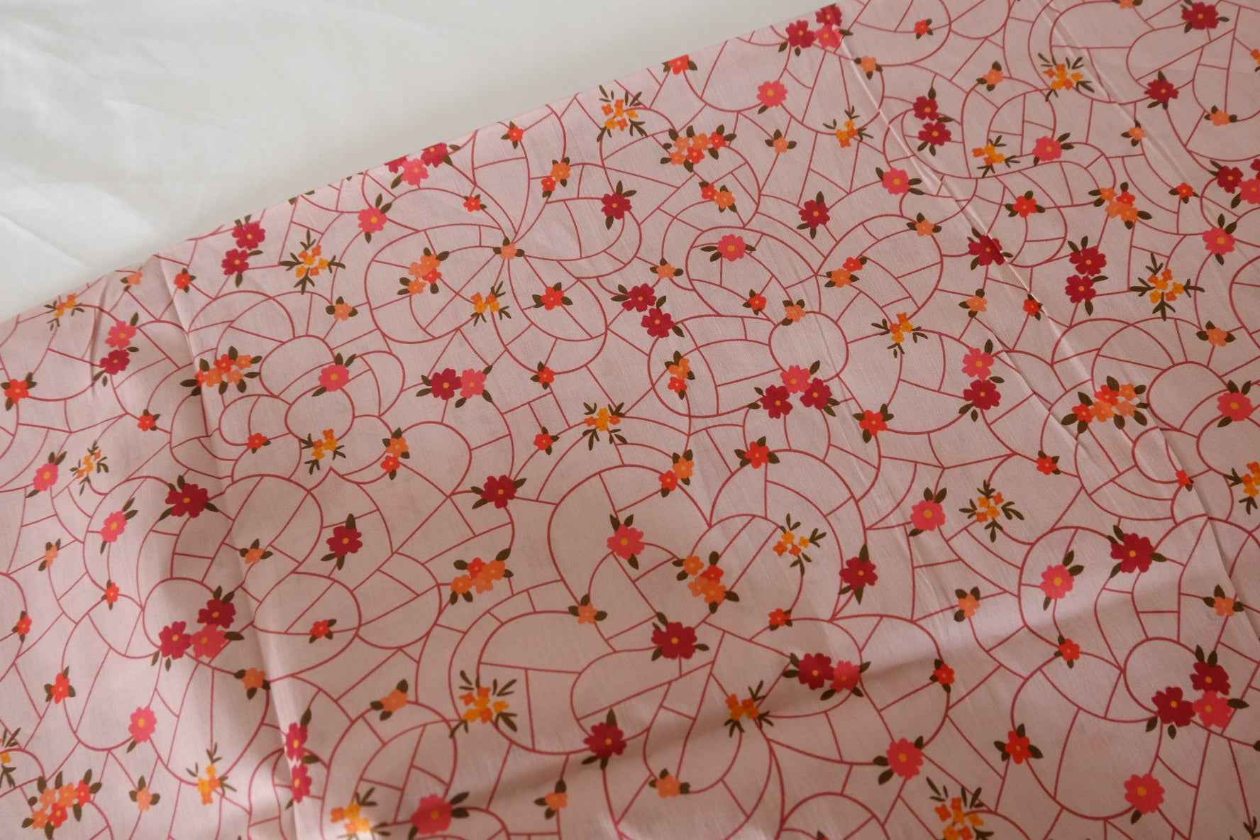 Pink Scattered Floral Cotton Lawn Fabric – 3.3 yd