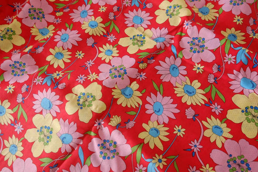 Retro Floral Cotton Lawn Fabric – 2.2 yd / 3.3 yd