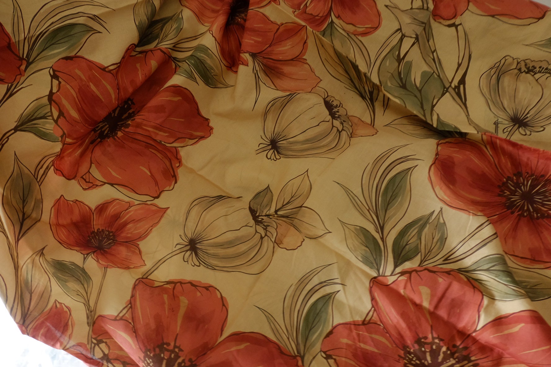 Painterly Coral Floral Cotton Lawn Fabric – 1.75 yd