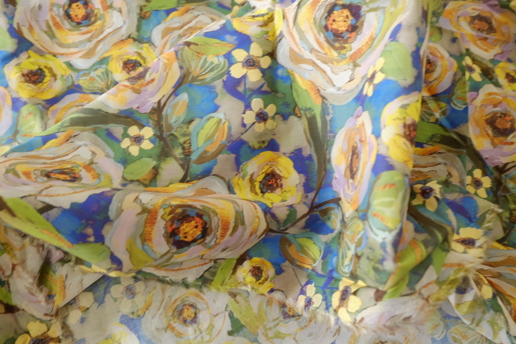 Painterly Summer Garden Floral Cotton Lawn Fabric – 2.73 yd Piece