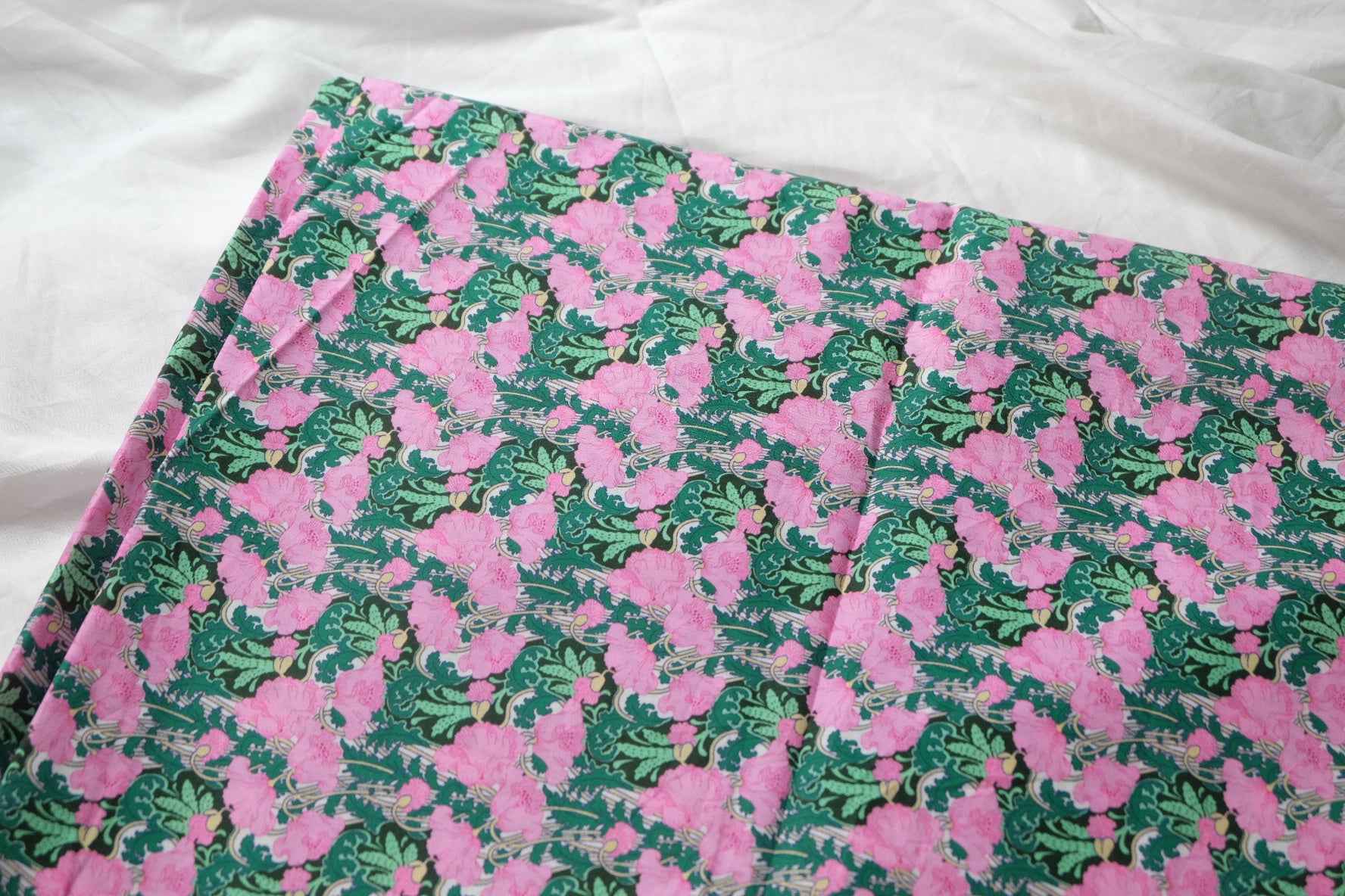Bold Pink Floral Cotton Poplin Fabric, Crisp Lightweight Dress Weight, 3.39 Yards