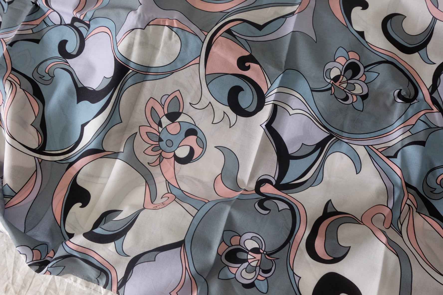 Vintage Swirl Floral Cotton Voile Fabric – 3.3 Yards