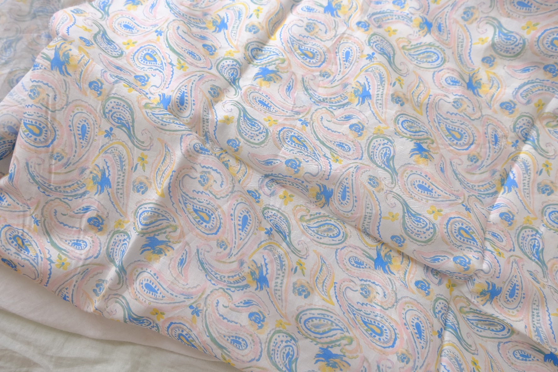 Pastel Paisley Cotton Lawn Fabric - 1.53 yd