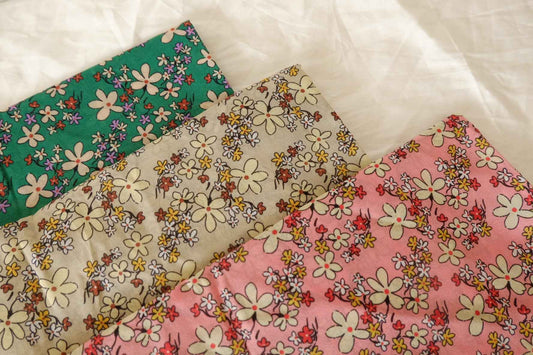 Retro Daisy Colorway Cotton Set – 1.09 yd Each