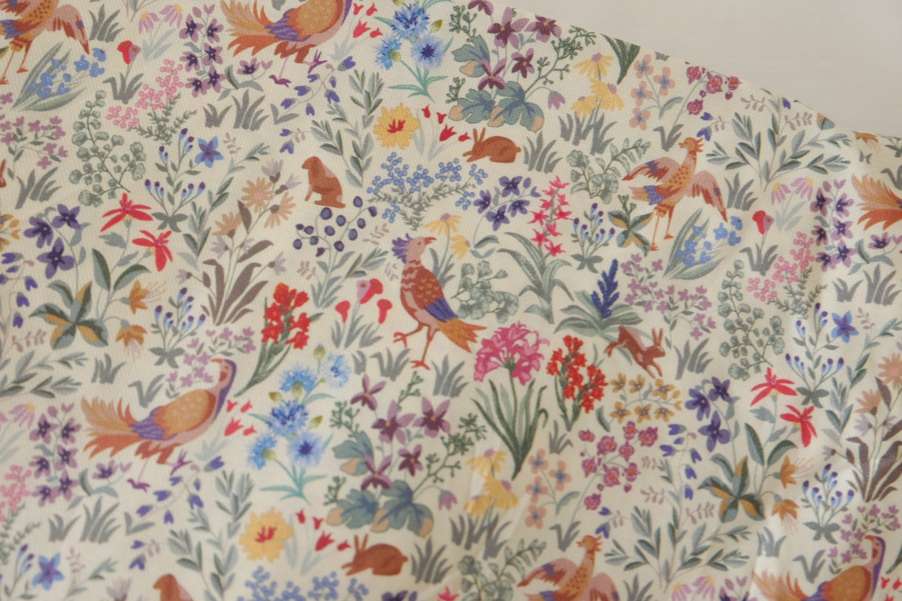 Birds & Wildflowers Tencel Fabric – Soft Botanical Print with Fluid Drape – 1.6 yd