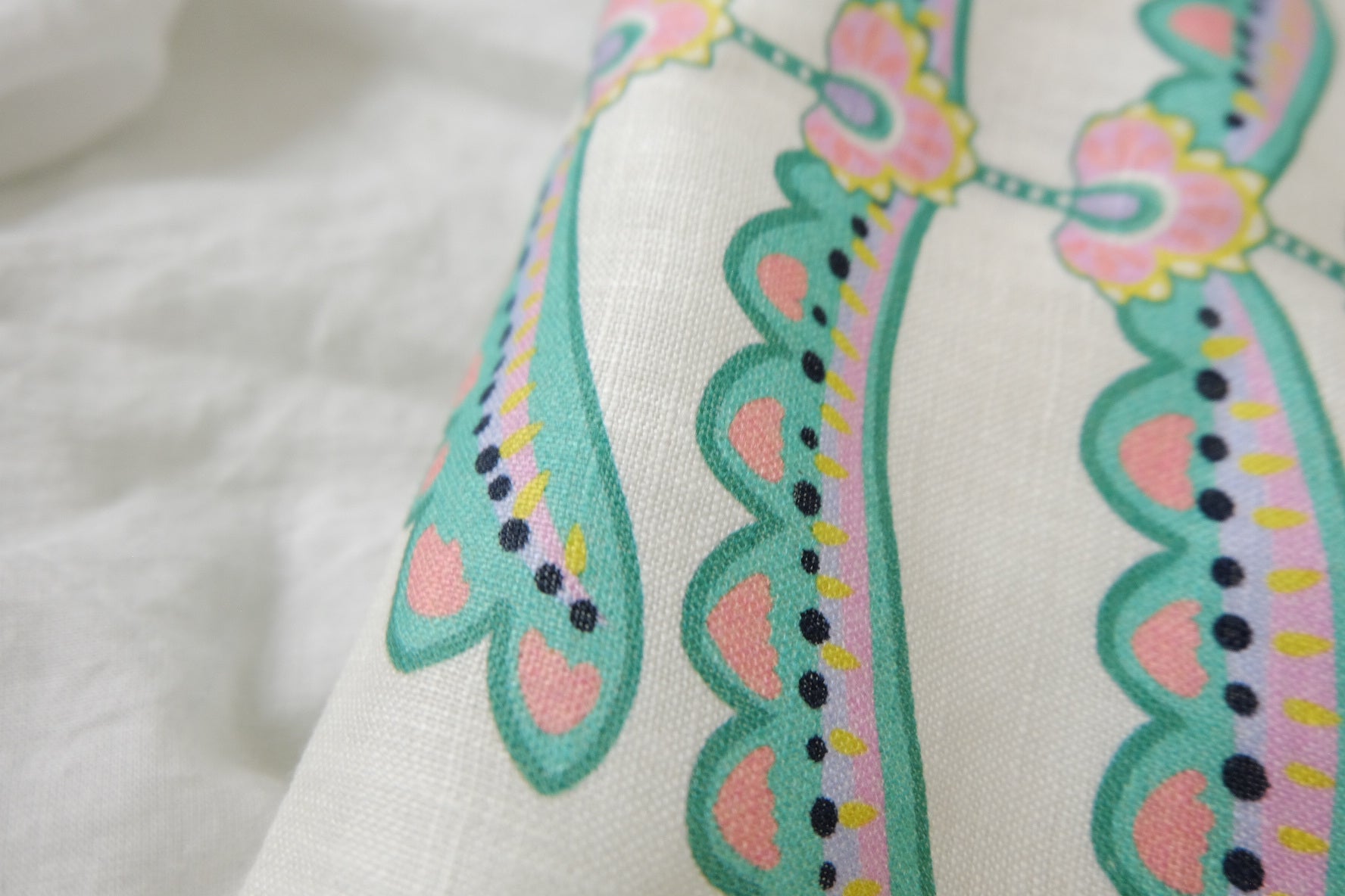 Paisley Placement Print Linen Fabric, 1.86 Yards