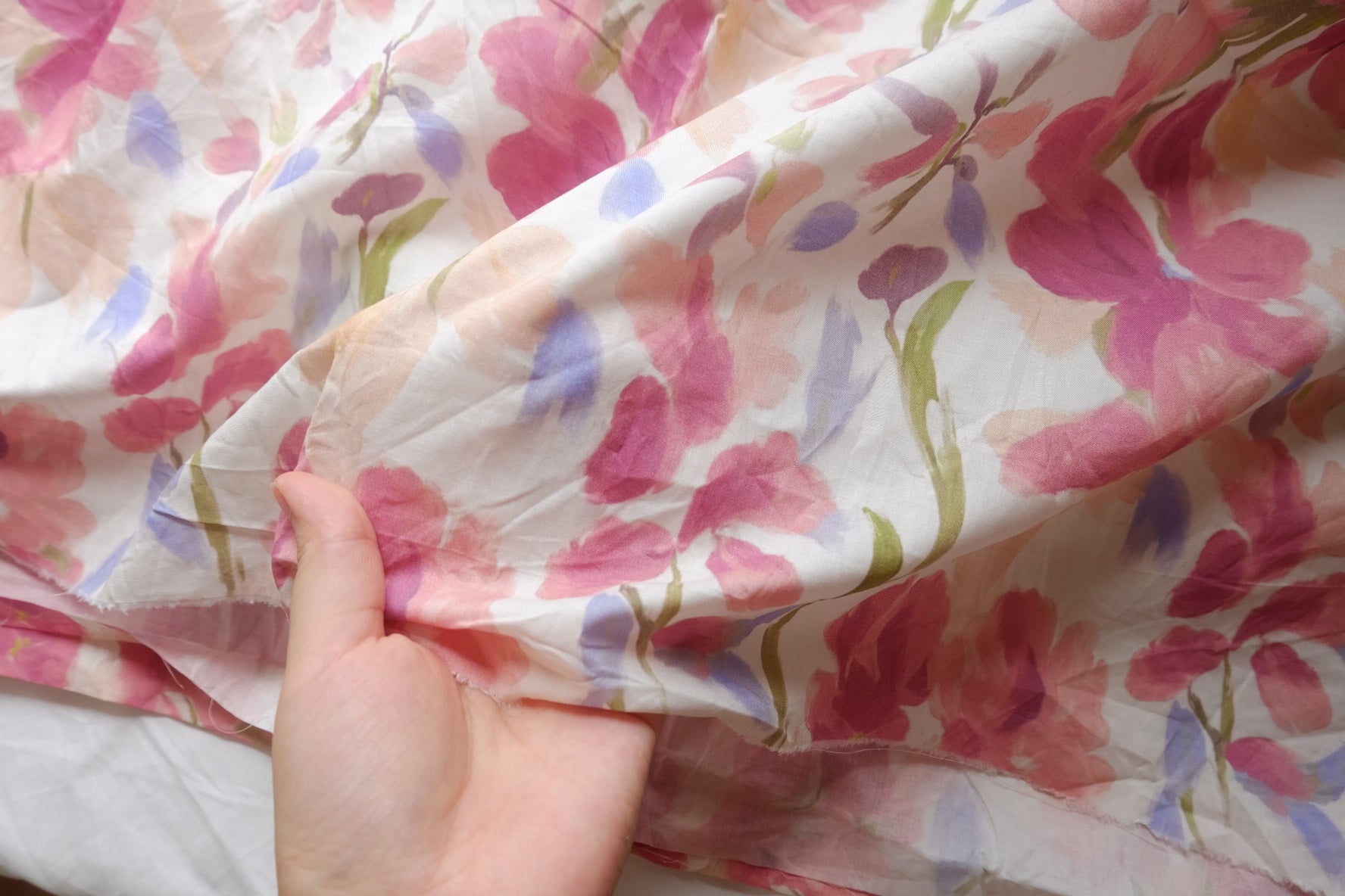Watercolor Pink Floral 60s Cotton Fabric – 3.3 yd